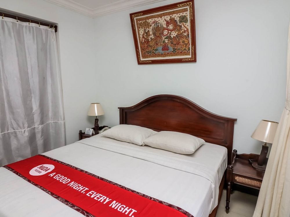 Legian Beach Hotel Kuta  Exterior photo